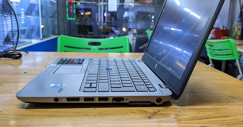 Laptop HP 820-G1 cũ